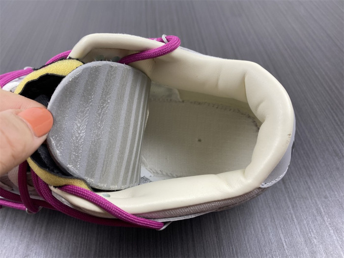 Off-White x Dunk Low ‘Lot 30 of 50’ DM1602-122