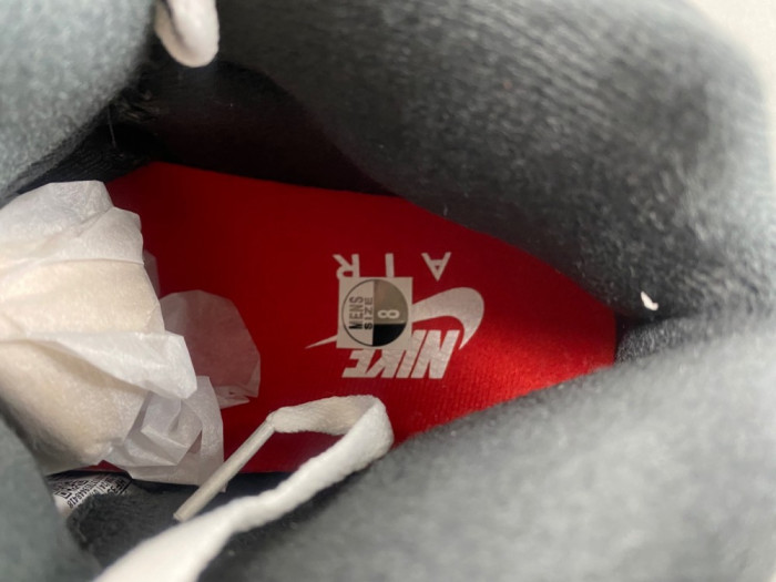 Air Jordan 5 “Black Metallic Reimagined” HF3975-001