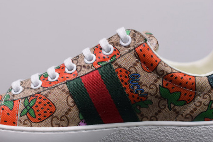 GUCC ACE EMBROIDERED LOW-TOP SNEAKER 431920 DOPEO 9064