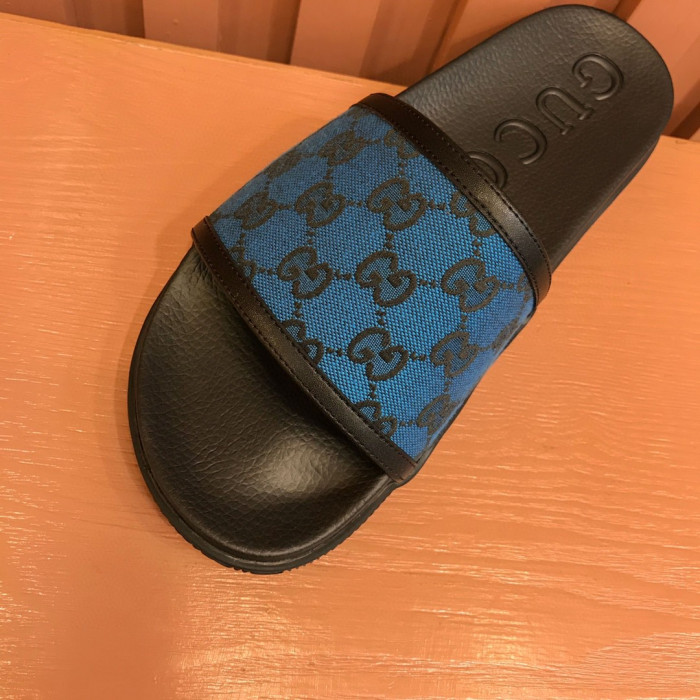 GUCC SLIPPERS