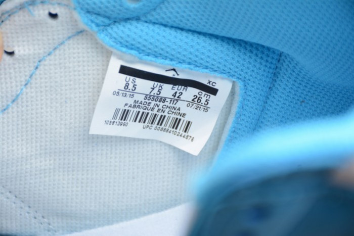 Air Jordan 1 Retro High OG ‘UNC’ 555088-117