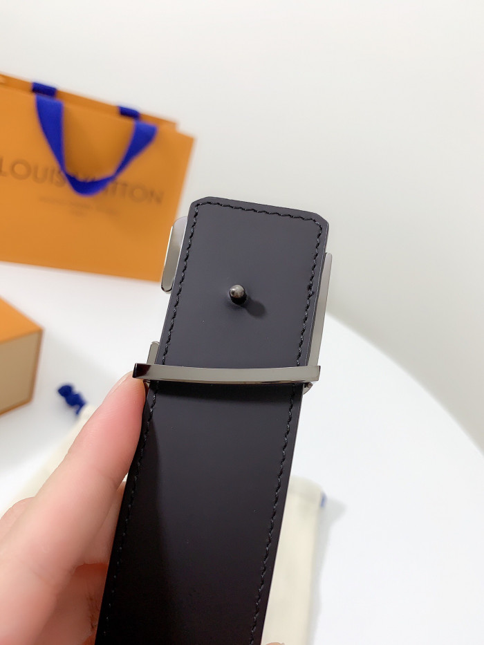 Loui Vuitto Belt-4CM