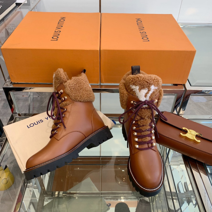 LOUS VUITO BOOTS